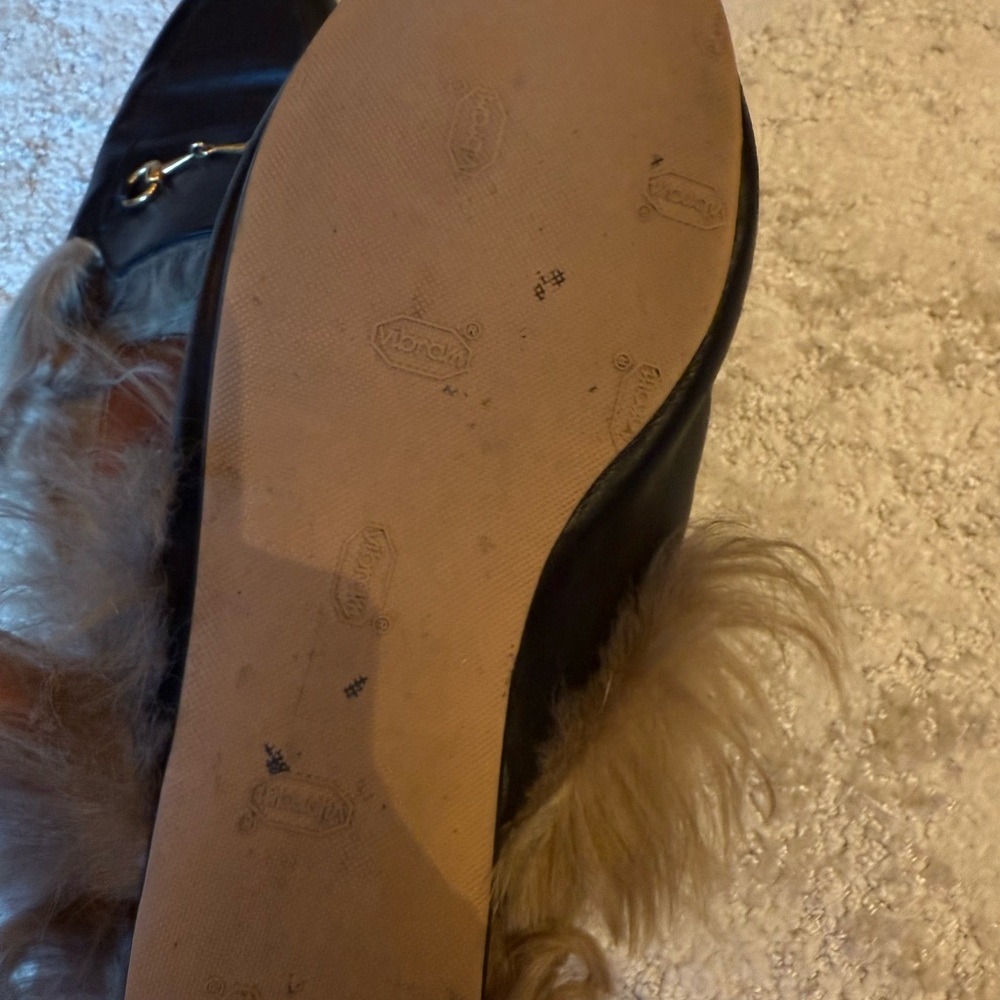 Black Gucci Leather Loafers with Gold Bit Detail - Picture 4 of 4